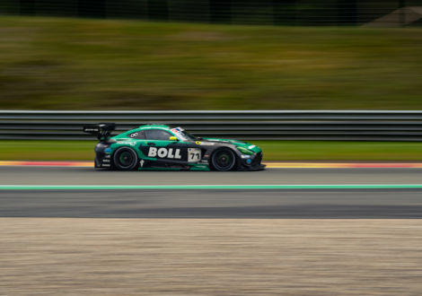 Car number 71 at Pouhon, blazing throught! Car number 71 at Pouhon, blazing throught!